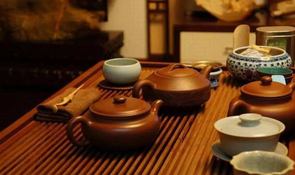 玻璃杯上的茶锈怎么去除,怎样清理